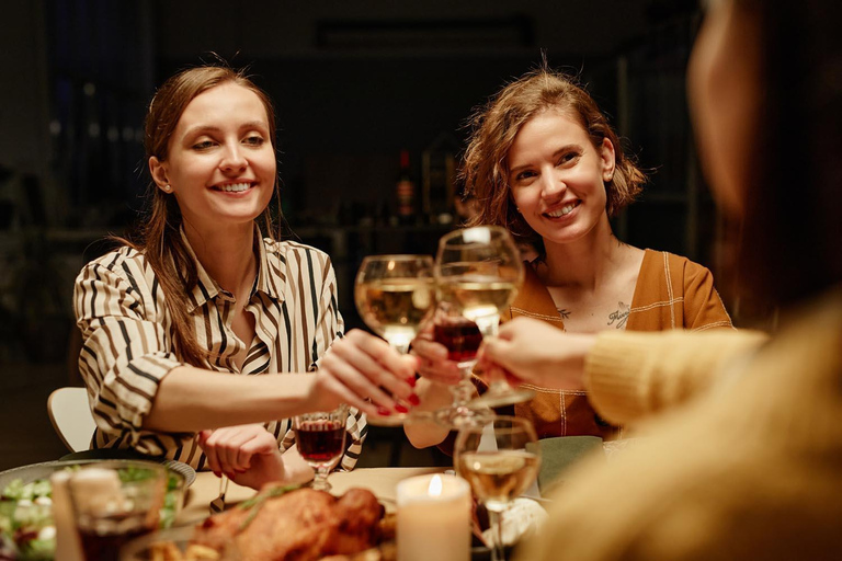 Alicante : visite gastronomique guidée à pied avec dégustation de vins et tapas