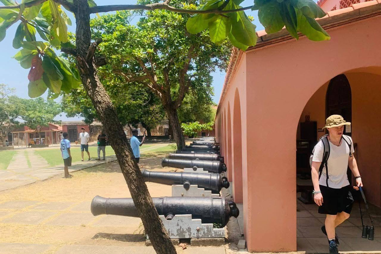 Mombasa: City Tour with Lunch and Guide