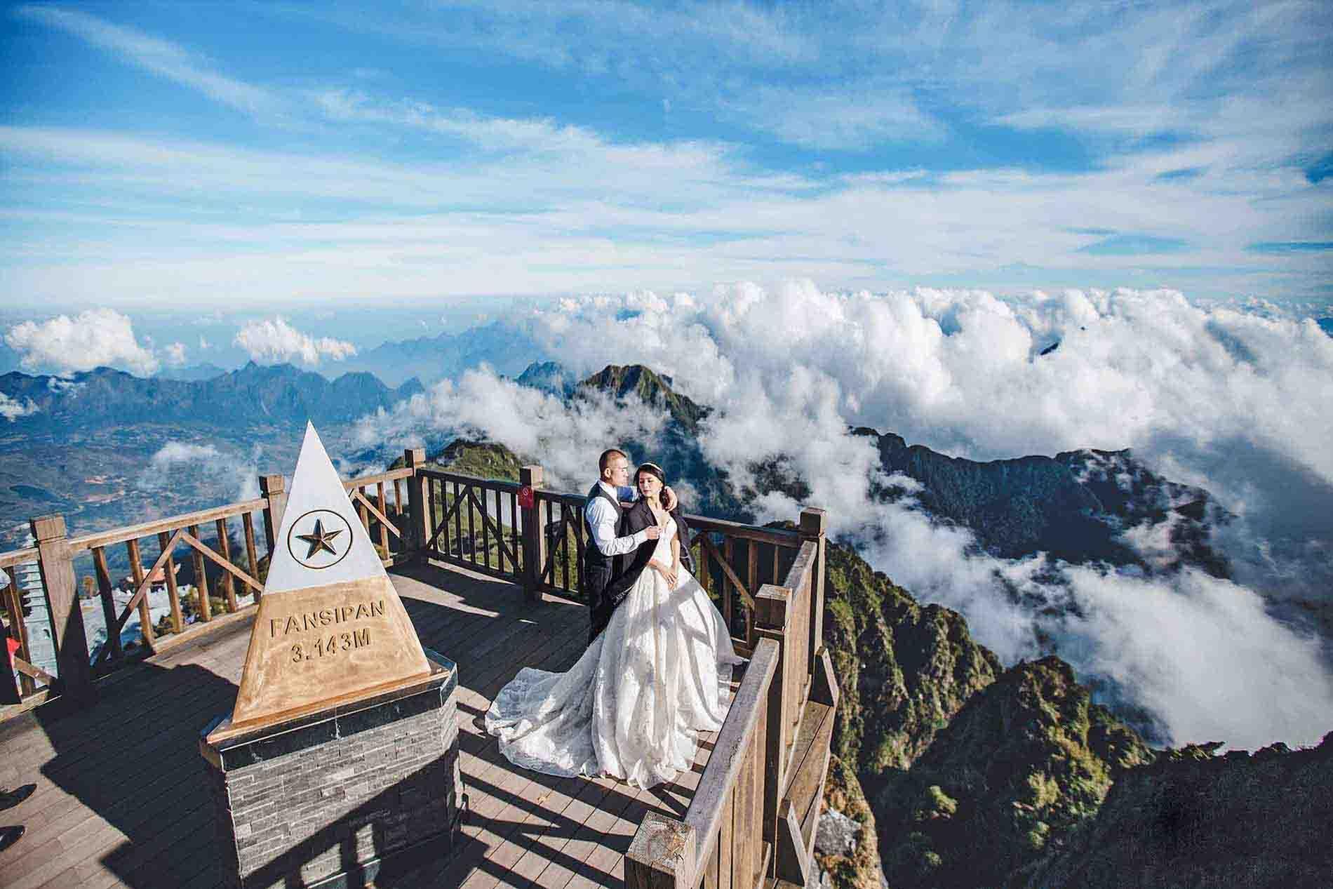 Sapa: Fansipan Cable, Cat Cat Village, Moana Instagram Tour