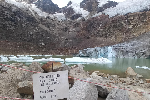 Laguna Rocutuyoc and Honkopampa Ruins Private Service