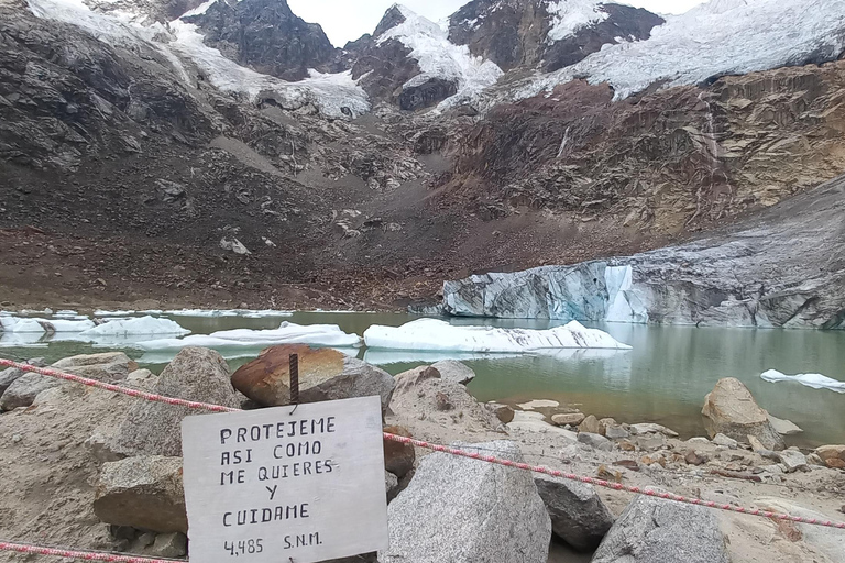 Laguna Rocutuyoc and Honkopampa Ruins Private Service