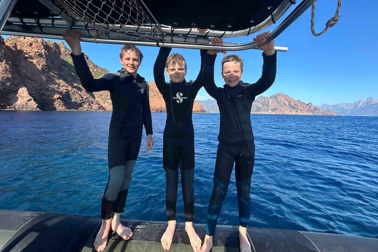 Calvi : Sortie snorkeling en bateau en bordure de réserve Calvi : Snorkeling Adventure by the Natural Reserve