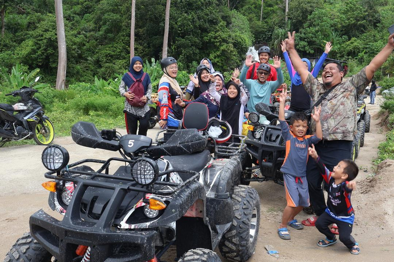 Aventura na selva e nas cascatas de Langkawi