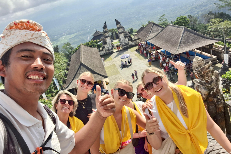 Bali: Lempuyang Temple Sacred Climb and Prayer Tour
