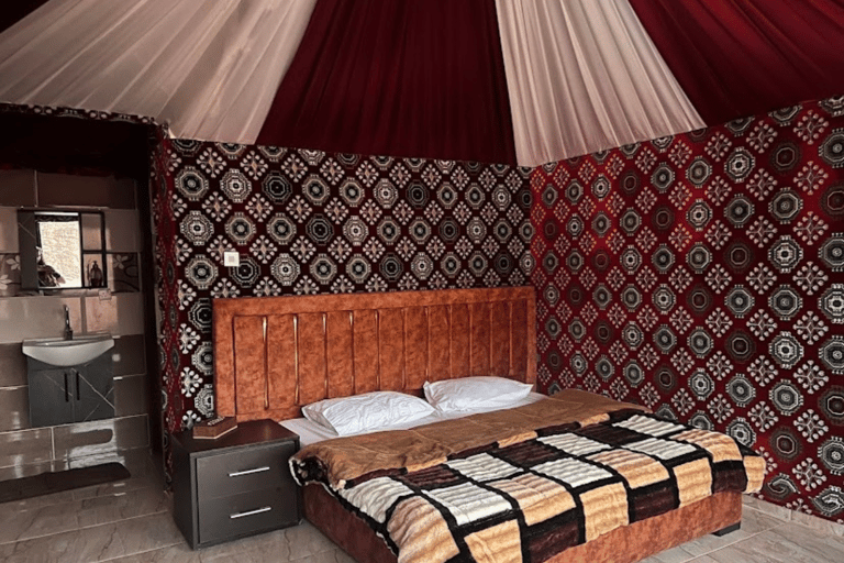 Amman: Wadi Rum Private Transfer, Jeep Tour, Dinner & Stay Amman:-Private Tour, 1 Day 1 Night, Petra, Wadi Rum, Return
