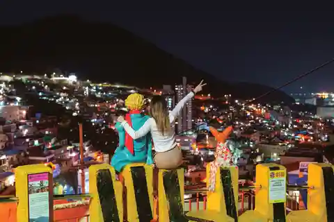 Busan Night Tour: Market, Skywalk & Optional SnapShot