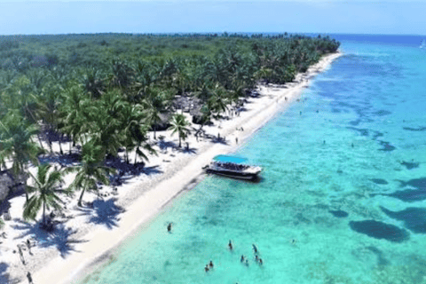 From Punta Cana: Saona Island Day Trip with Lunch & Drinks