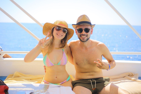 Cairo: Ain Sokhna Snorkeling cruise & optional transfer Cairo: Premium Yacht Cruise with private pickup from Cairo