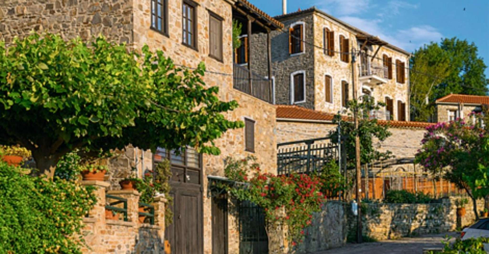 Sithonia Kristal Sular ve Gelenek Halkidiki'den - Hizvo