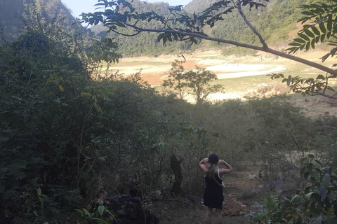 De Ha Noi: 2 dias de Trekking na Montanha do Olho de Anjo e de mota