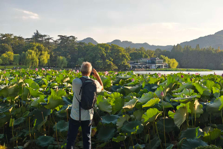 From Shanghai: Hangzhou Private Day Trip with Bullet Train