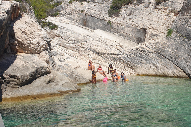 Hvar:Blue & Grenn Cave and Vis Island Private Speedboat Tour
