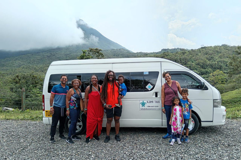 Transfert privé de l&#039;aéroport de San José vers/depuis La Fortuna