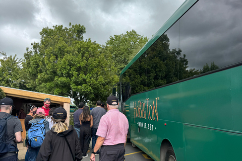 Private Day Tour - Hobbiton Movie Set, Rotorua & Treewalks