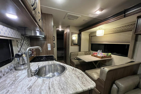 Luxury Motorhome Aurora Chasing Tour Small Group and Private