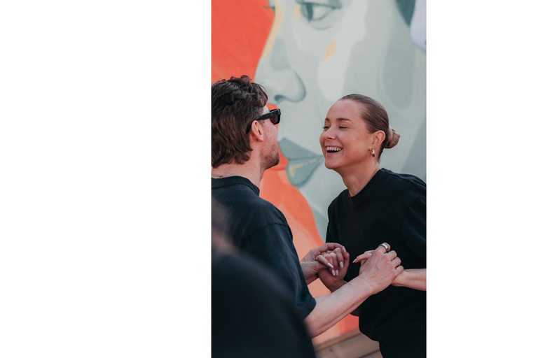 Sevilla: Rooftop Salsa Class with Bottomless Sangria
