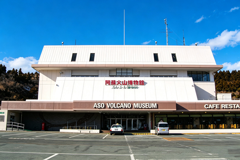 Fukuoka: Mt. Aso, Minamiasu Railway & Kumamoto Castle Tour