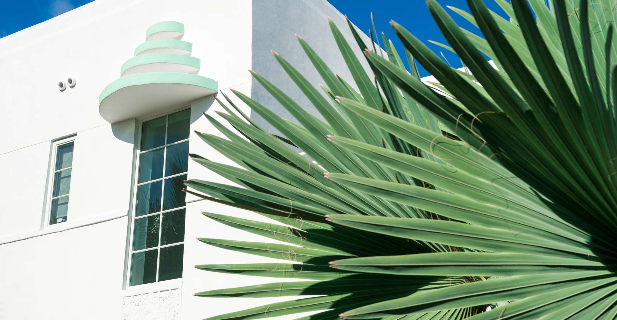 Award-winning Art Deco & History Walking Tour photo 9