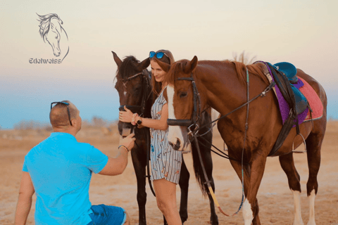 Visite de Sharm El shiekh Beach & Desert Horse Riding TourCircuit de 2 heures à cheval sur la plage et dans le désert