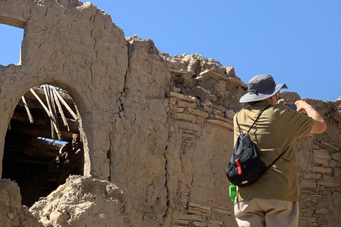 Nizwa: Nizwa Fort and Birkat Al Mouz Guided Tour