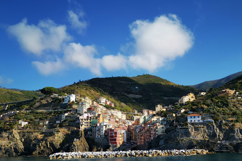 Från Florens: Dagsutflykt i liten grupp till Cinque Terre och Pisa