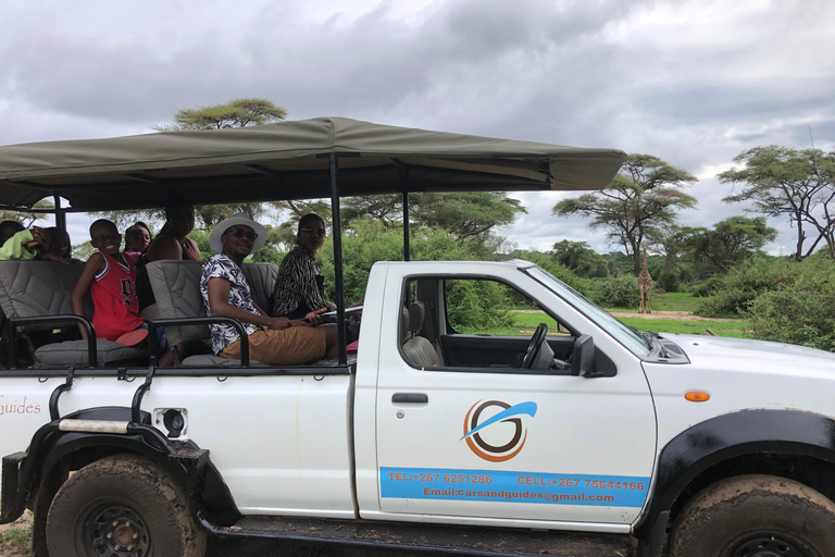 Chobe Overnight Trip (nocna przejażdżka, spacer po wiosce, kemping)