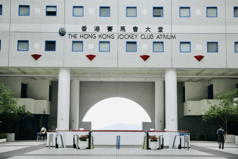 Hong Kong: HKUST Campus Tour with Student Guide