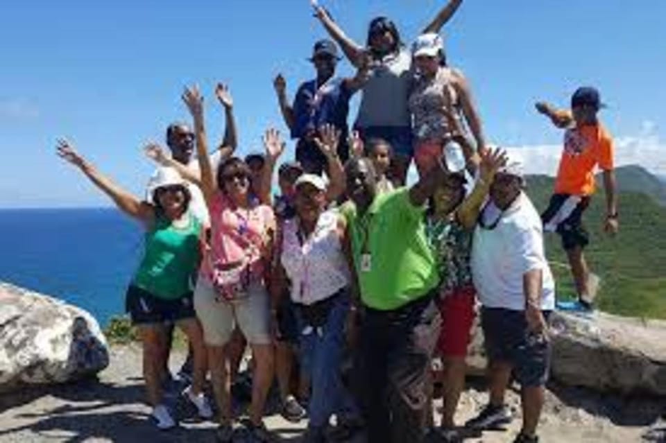 Tour dell'isola privata fino a 14 persone - Housity