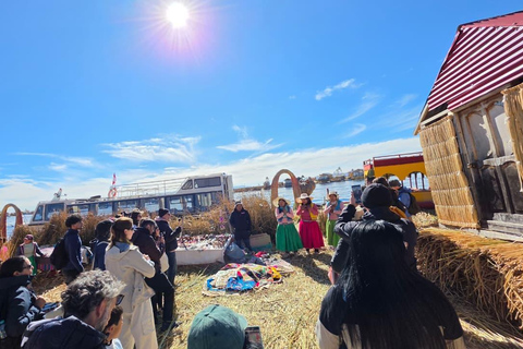 Get to know Lake Titicaca up close: 2 days and 1 night among islands and communities