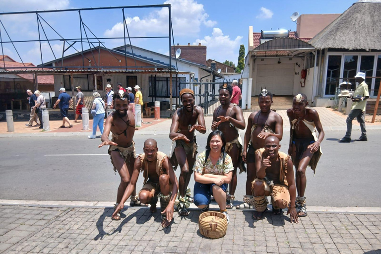 Johannesburg: Soweto and City Tour with Mandela House