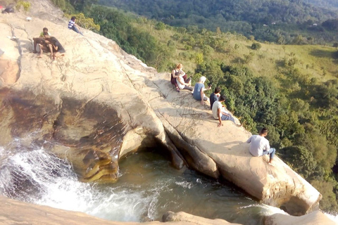 Esplora le cascate iconiche di Ella con un&#039;avventura panoramica in tuk-tuk