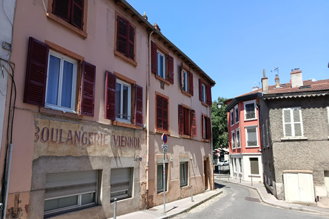 Lugdunum: Lyon, a Roman Colony Lugdunum: Lyon, a Roman colony
