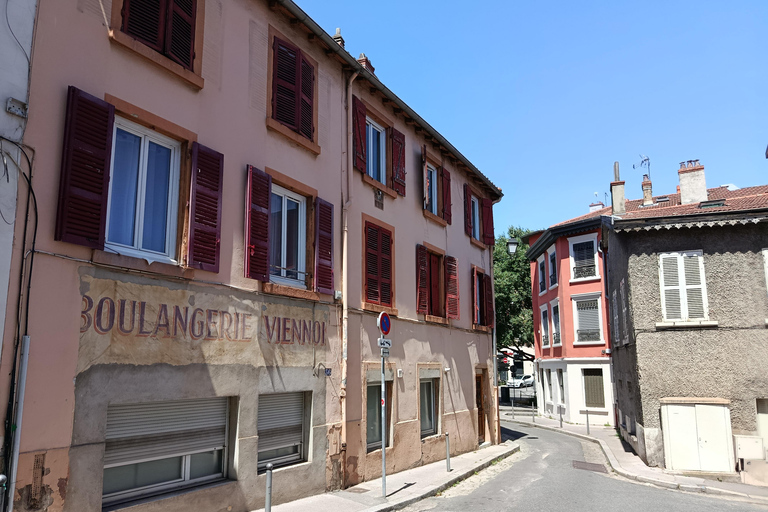 Lugdunum: Lyon, a Roman Colony Lugdunum: Lyon, a Roman colony