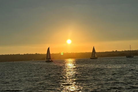 San Diego: begeleide zonsondergang en zeiltocht overdagHalverwege de dag zeilen