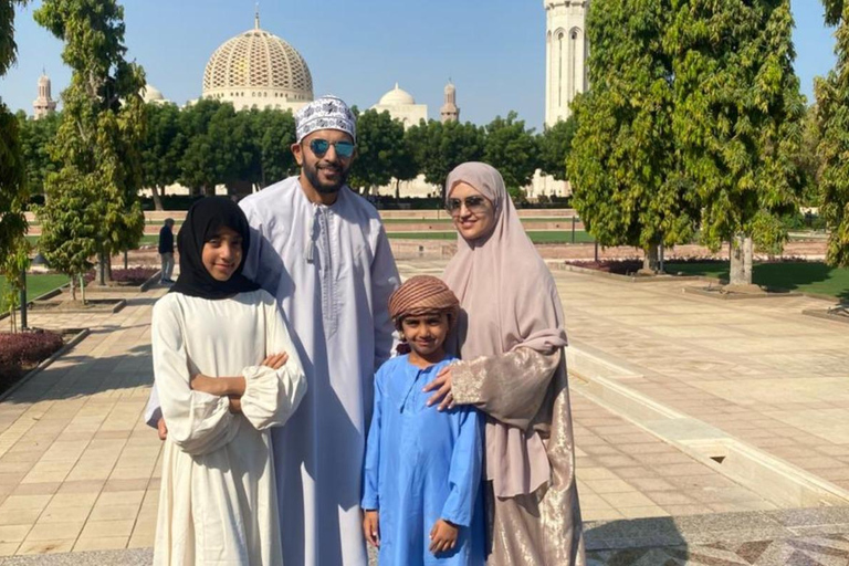 Muscat 3-Hour City Tour: Visit Mosque, Opera & Mutrah Souq