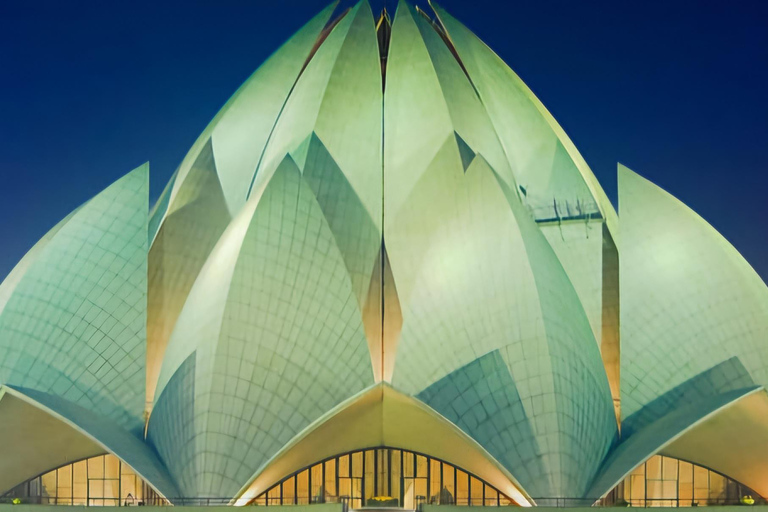 Delhi: Private City Tour with Lotus and Akshardham Temple