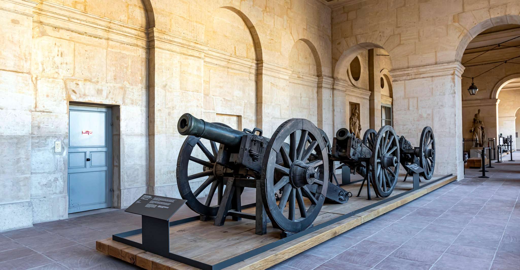 Les Invalides: Napoleon's Tomb & Army Museum Entry photo 9