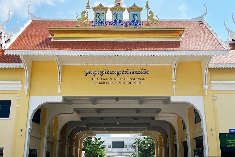 Phnom Penh: Privétransfer naar Poipet (Thaise grens)