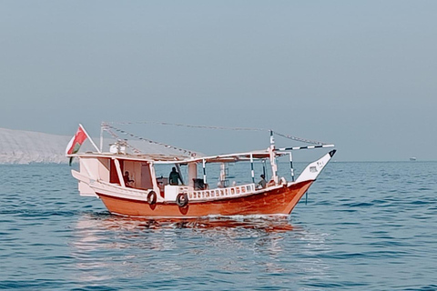Khasab: Dhow Cruise with Lunch, Dolphin Watching& Snorkeling