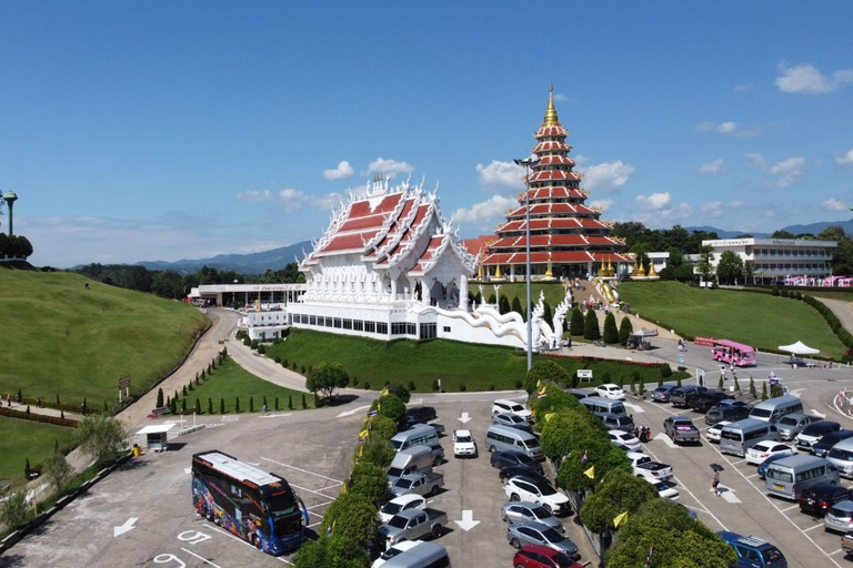 Chiang Mai: White, Blue & Red Temples Tour with Lalitta Cafe 3 Temple and Lalitta