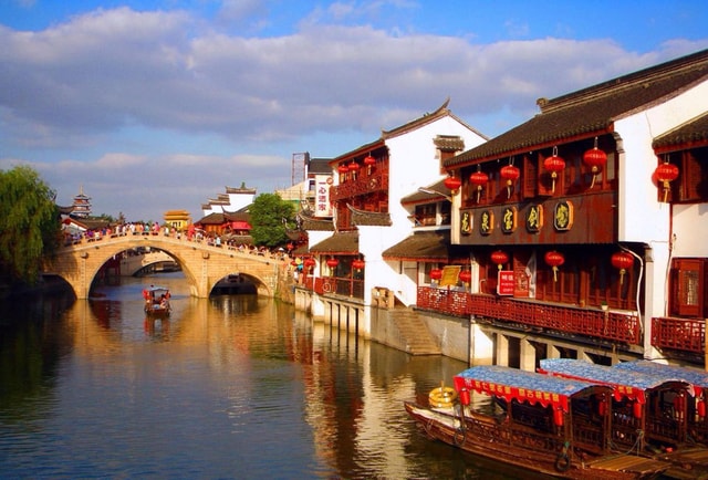 Private Half -Day Tour to Qibao Ancient Water Town