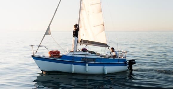 Portimão: Private Sailing Tour for Couples All Inclusive