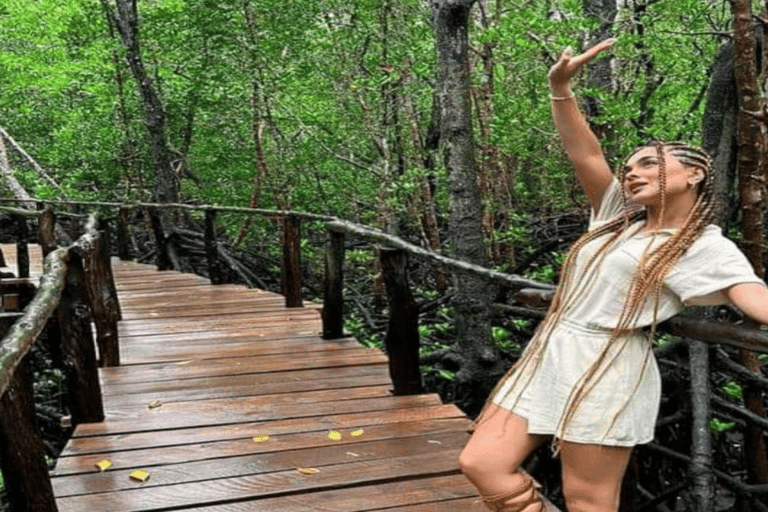 Zanzibar: Blå lagunen, sjöstjärnor och Jozani-skogenTransfer till hotell var som helst på Zanzibar