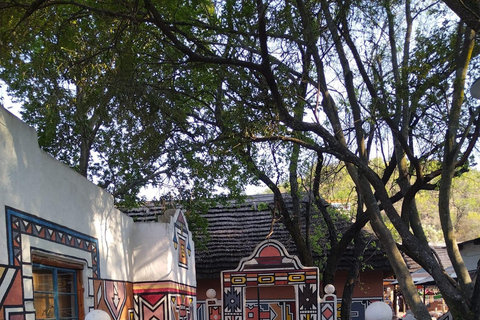 Kulturupplevelse i Lesedi + lunch eller middagKulturupplevelse i Lesedi + middag