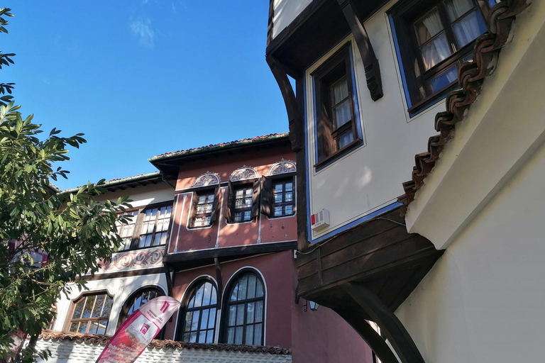 From Sofia: Plovdiv and Thracian Wine Tour with Lunch