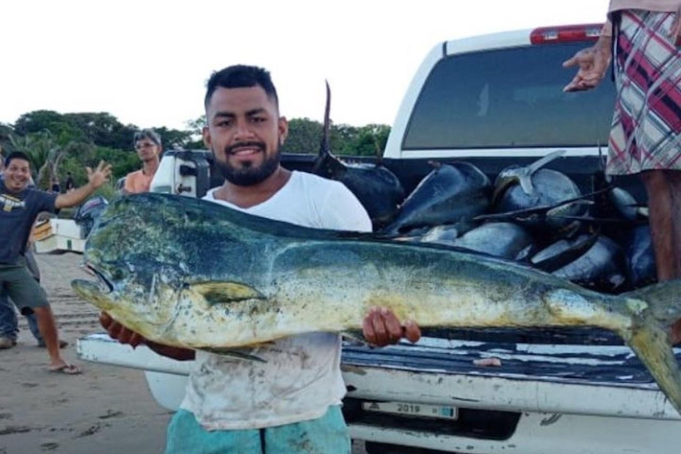 Pedasí: Full-Day Fishing Trip with Boat and Captain