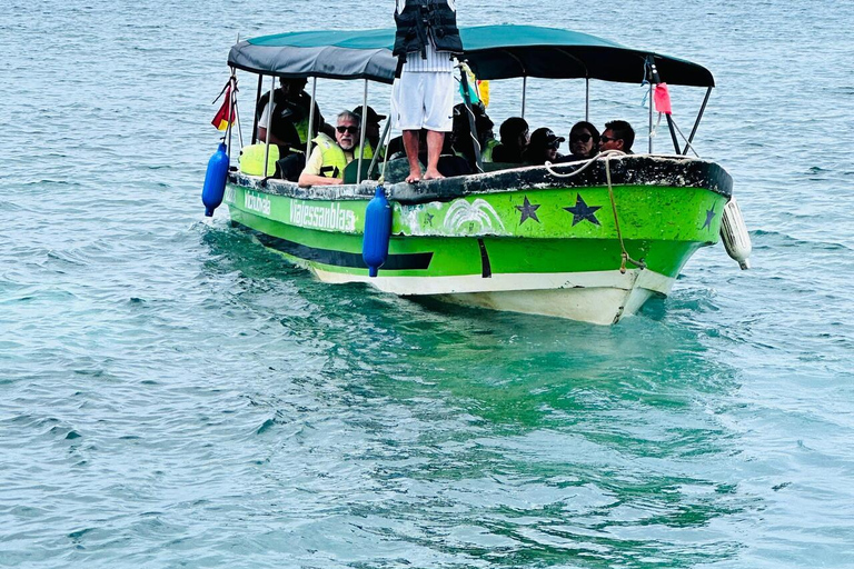San Blas Day Trip: Isla Perro, Isla Diablo & Natural Pool