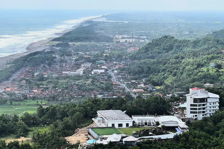 Kalitalang-Merapi Hike, Keraton Yogyakarta & Tamansari Tour