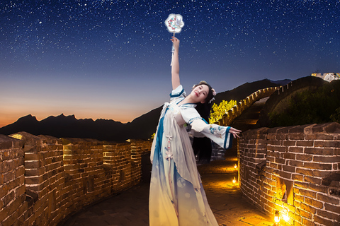 Twilight Glow bij de Chinese Muur van Mutianyu Avond bustour + ticketMutianyu-avondtour Privévervoer + ticket + kabelbaan