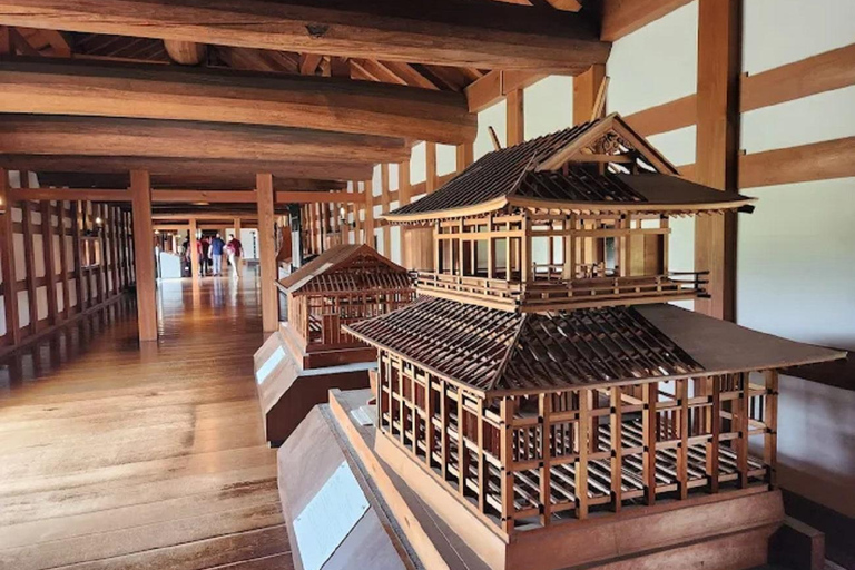 Hiroshima: Castle & Samurai Heritage Trail Guided Tour